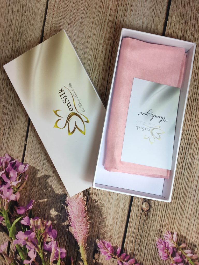 Khăn Lụa Tơ Tằm Cao Cấp