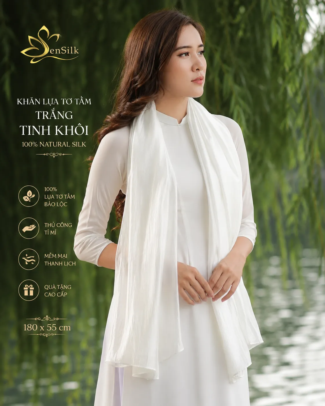 Người mẫu choàng khăn lụa tơ tằm bảo lộc trắng tinh khôi