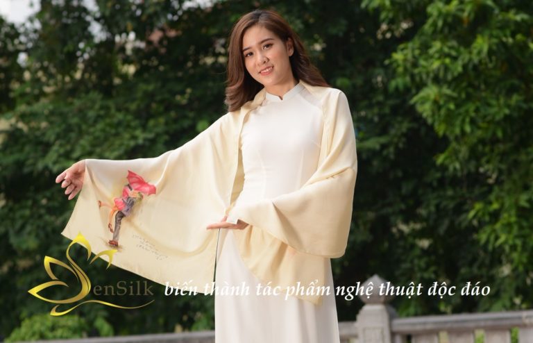 Khăn Lụa Vẽ Tay SenSilk Limited – tinh hoa hội tụ nghệ thuật truyền thống với làng nghề Việt Nam