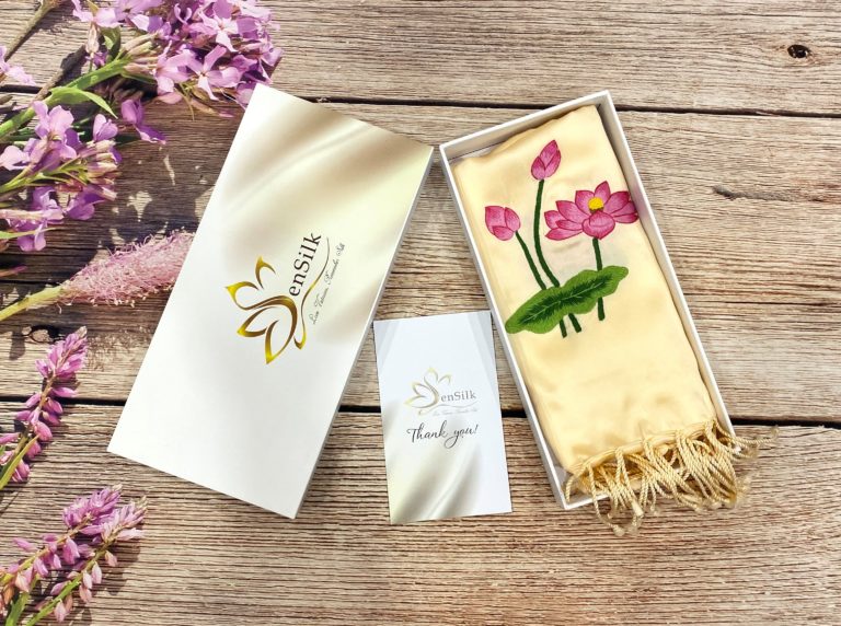 Khăn Lụa Thêu Tay SenSilk – Quà Tặng Đối Tác