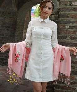 Khăn Lụa Tơ Tằm Thêu Hoa Đào SenSilk - Quà Cho Người Nước Ngoài