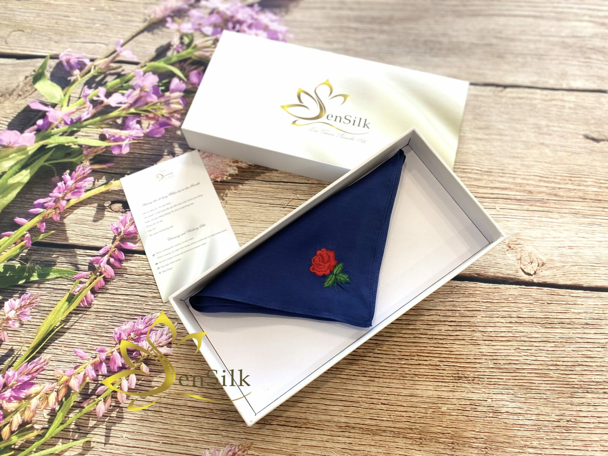 Khăn Tay Lụa Thêu Hoa Hồng - Quà Valentine - Silk Embroidery Handkerchief