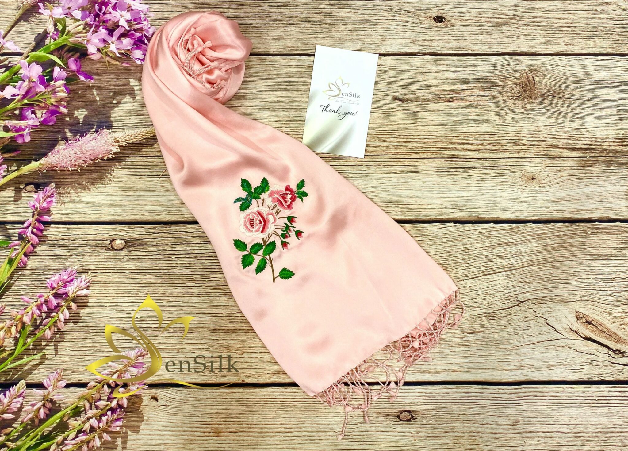Khăn Lụa Tơ Tằm Thêu Hoa Hồng SenSilk