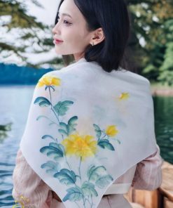 Khăn Lụa Vuông Vẽ Hoa Mẫu Đơn SenSilk - Quà Tết Ý Nghĩa