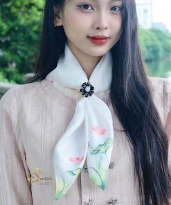 Khăn Lụa Vuông Vẽ Tay SenSilk - Hoa Sen