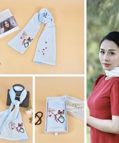 Khăn Thêu Thủ Công - Cô Gái Đội Nón Lá - Quà Tặng Ngoại Giao