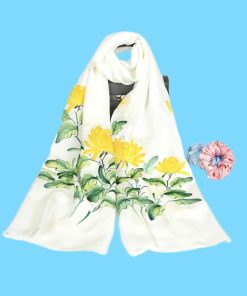 Khăn Lụa Tơ Tằm Vẽ Tay Cúc Vàng - Quà Tặng Mẹ | SenSilk