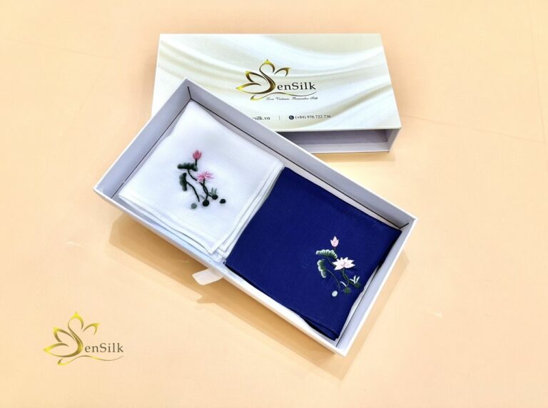 Khăn Tay Lụa Thêu Tay SenSilk