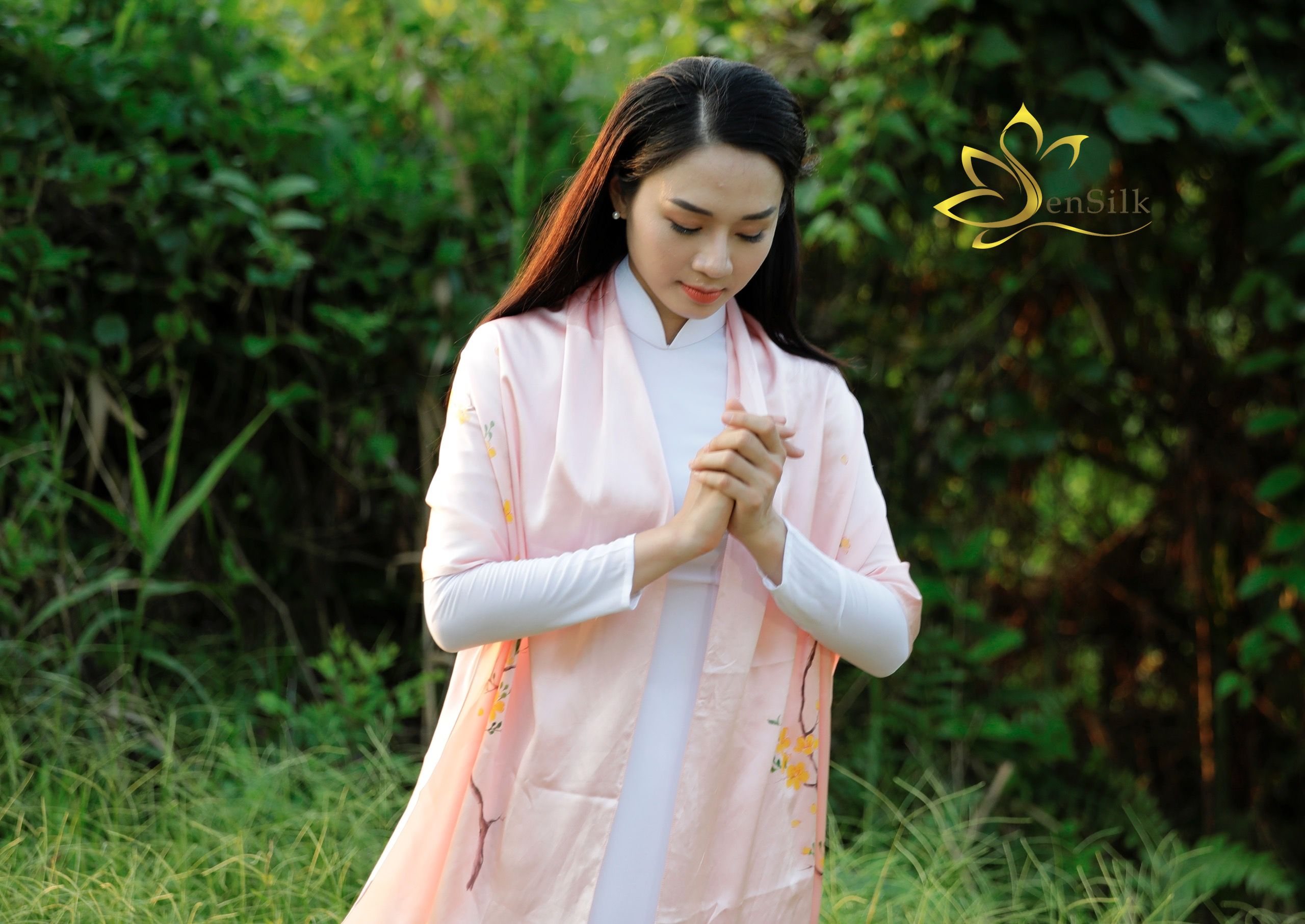 Khăn Lụa Quàng Cổ Vẽ Tay Hoa Mai - High Quality Silk Scarves - Quà Việt Nam