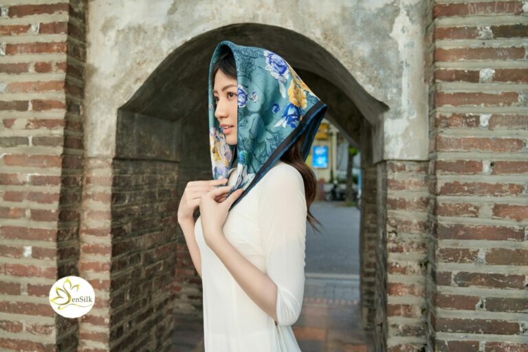 TOP NHỮNG MẪU KHĂN LỤA TƠ TẰM SENSILK CHO MÙA HÈ