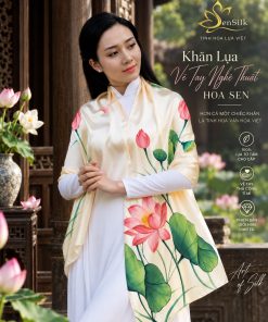 Khăn lụa vẽ tay nghệ thuật hoa sen SenSilk trên nền lụa tơ tằm cao cấp
