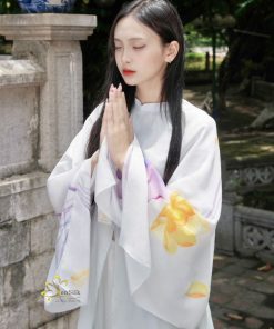 Khăn Lụa Hoa Sen Vàng SenSilk - Quà Tặng Doanh Nghiệp Đẳng Cấp