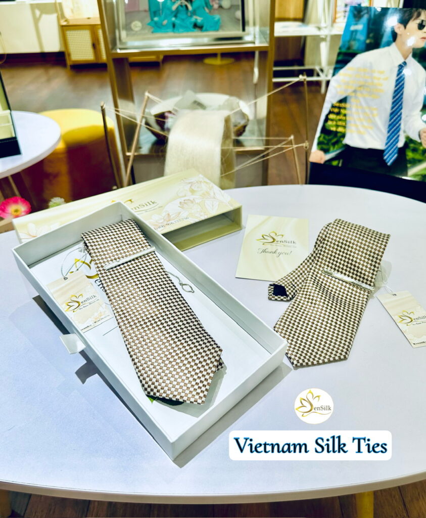 Khăn Lụa Tơ Tằm Cao Cấp