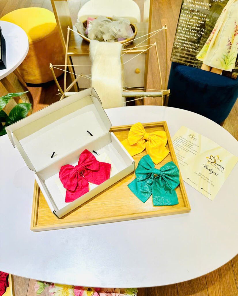 Khăn Lụa Tơ Tằm Cao Cấp