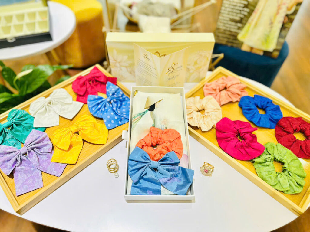 Khăn Lụa Tơ Tằm Cao Cấp