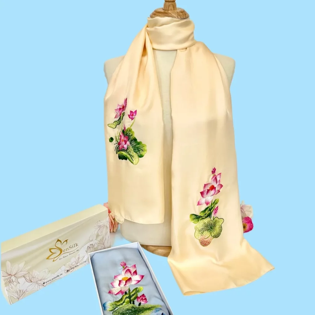 Khăn lụa thêu tay thủ công SenSilk – phong cách trang nhã