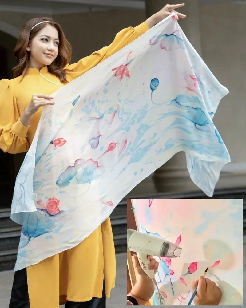 Khăn lụa thủy ấn độc bản SenSilk – sang trọng, tinh tế