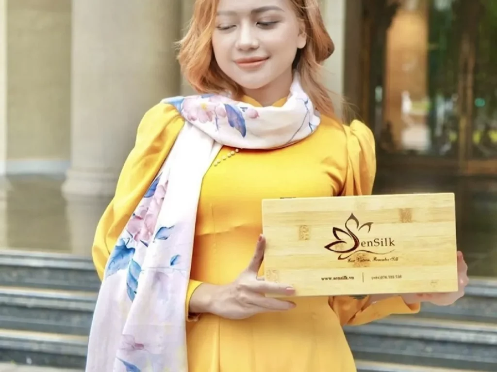 SenSilk | Khăn Lụa Tơ Tằm Cao Cấp