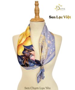Khăn lụa tơ tằm SenSilk mẫu Sen Lạc Việt thiết kế hoa sen nghệ thuật