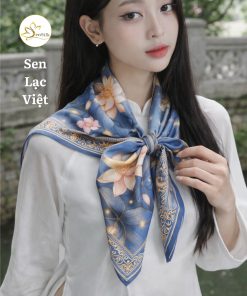 Khăn lụa tơ tằm in kỹ thuật số Sen Lạc Việt SenSilk kích thước 65x65cm