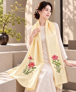 khăn lụa Việt Nam thêu tay hoa sen - quà tặng cao cấp cho doanh nghiệp